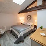De L'hubertiere Villa *