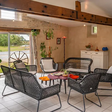 Villa De L'hubertiere *