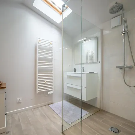 De L'hubertiere Villa