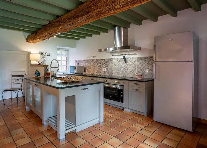 Villa De L'hubertiere